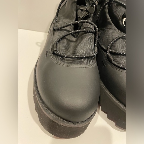 UGG Boots Size 6 Women’s (Like New) - Picture 8 of 16